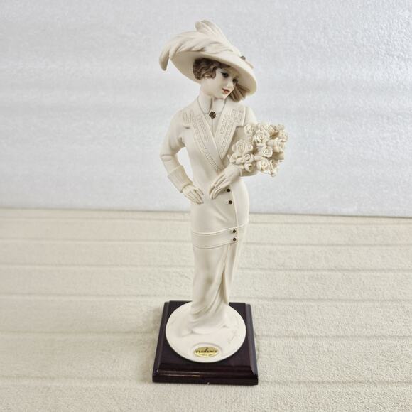 Florence Giuseppe Armani Figurine "Raquel" 1309F Woman in Hat with Flowers - Picture 1 of 7